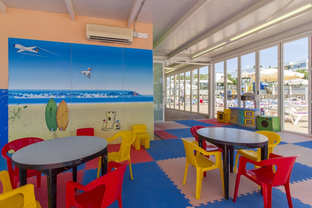 Hotel Caribe Ibiza — Attractions for children in Santa Eulalia, Balearic Islands