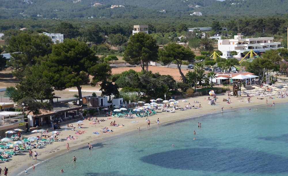 Hotel Caribe Ibiza — Beach in Santa Eulalia, Balearic Islands