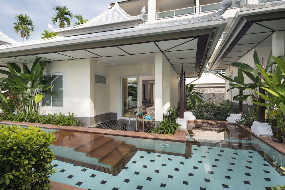 Anyavee Tubkaek Beach Resort — Swimming pool in Nong Thalay, Krabi