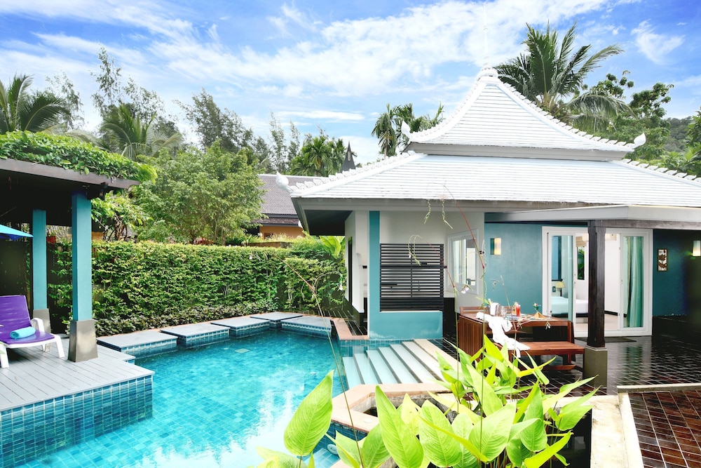 Anyavee Tubkaek Beach Resort — Swimming pool in Nong Thalay, Krabi