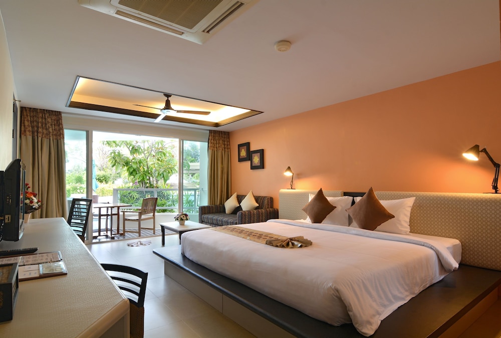 Anyavee Tubkaek Beach Resort — Hotel rooms in Nong Thalay, Krabi