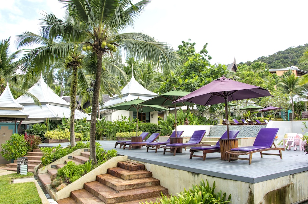 Anyavee Tubkaek Beach Resort — Swimming pool in Nong Thalay, Krabi