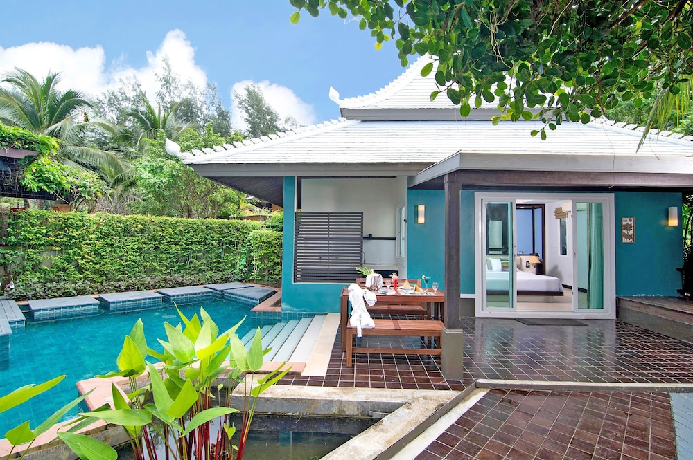 Anyavee Tubkaek Beach Resort — Swimming pool in Nong Thalay, Krabi
