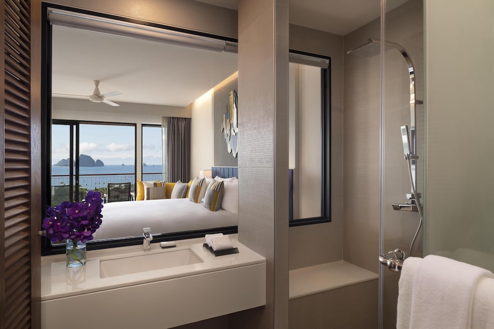 Avani Ao Nang Cliff Krabi Resort — Hotel rooms in Ao Nang, Krabi