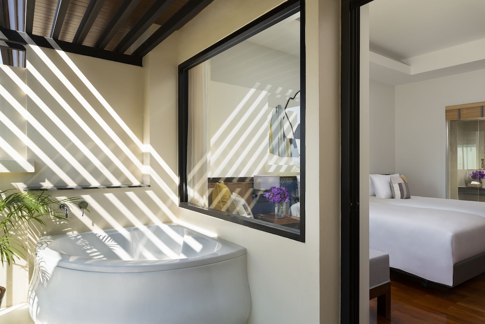 Avani Ao Nang Cliff Krabi Resort — Hotel rooms in Ao Nang, Krabi