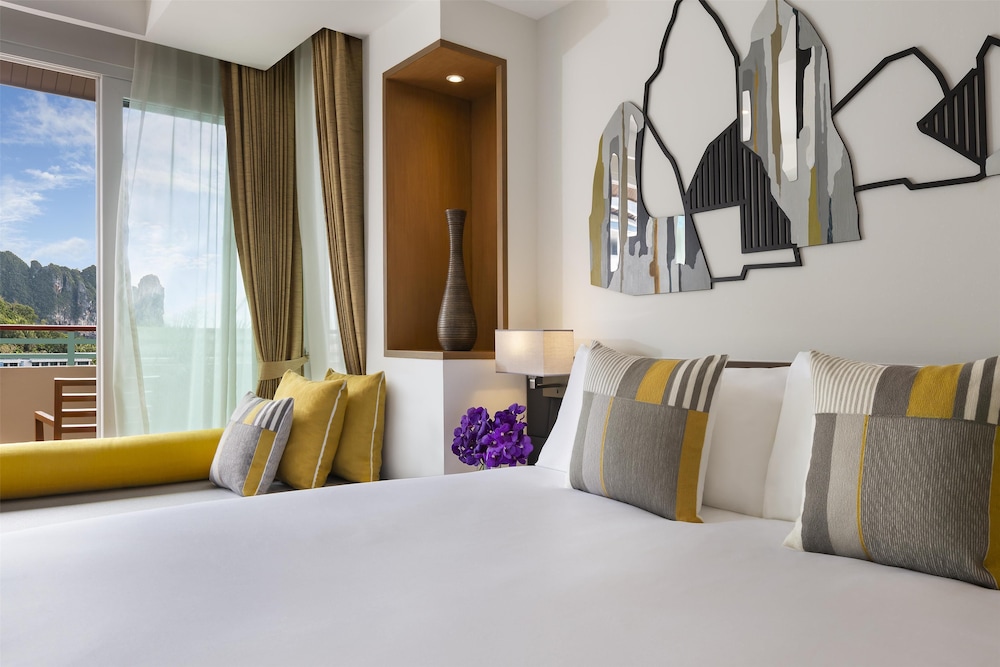 Avani Ao Nang Cliff Krabi Resort — Hotel rooms in Ao Nang, Krabi