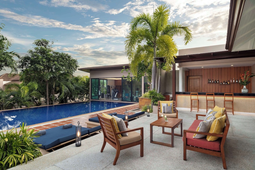 Avani Ao Nang Cliff Krabi Resort — Swimming pool in Ao Nang, Krabi