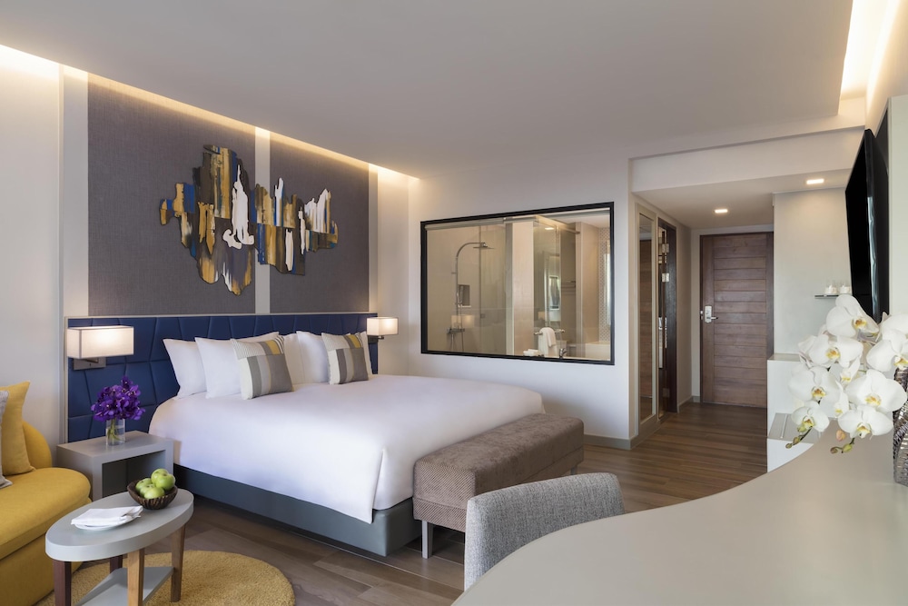 Avani Ao Nang Cliff Krabi Resort — Hotel rooms in Ao Nang, Krabi