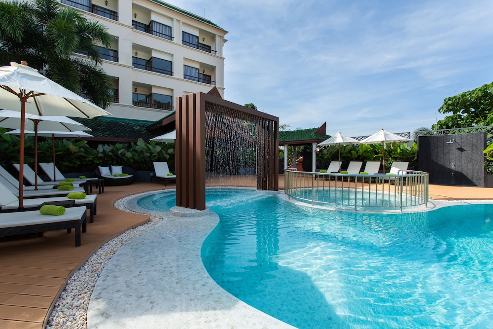 Krabi Heritage Hotel — Swimming pool in Ao Nang, Krabi