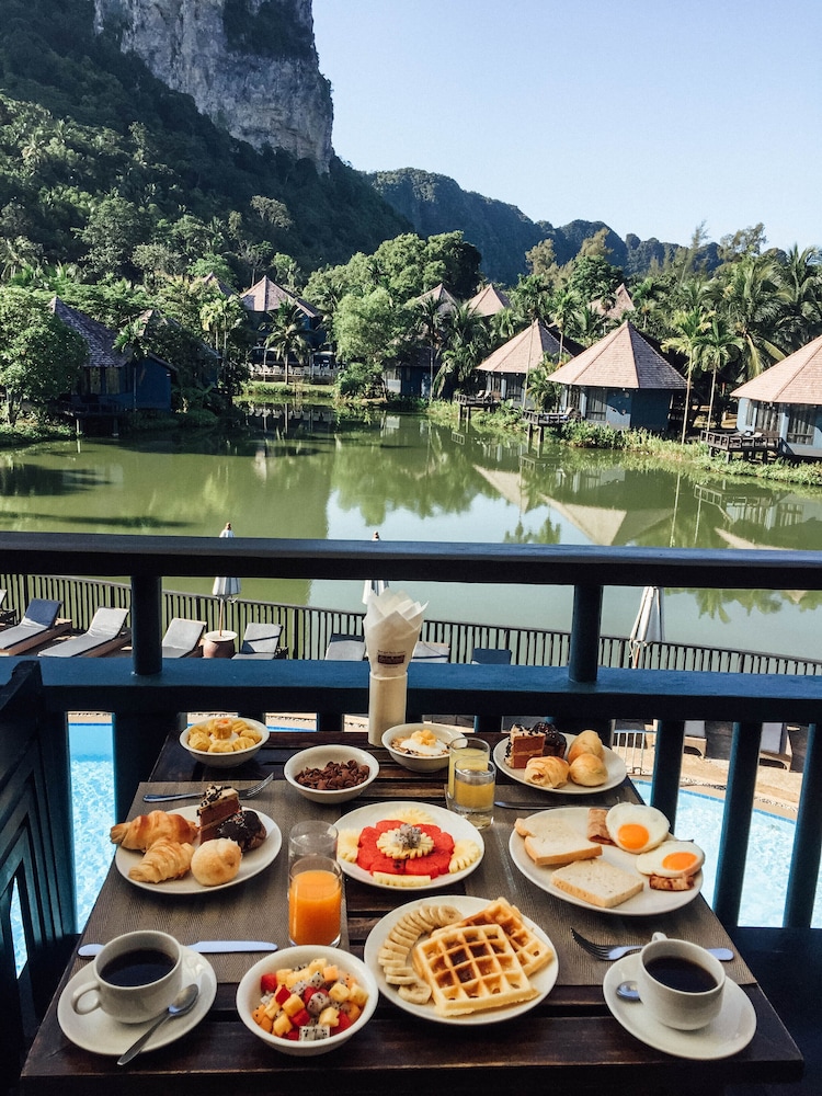 Peace Laguna Resort & Spa — Restaurant & bars in Ao Nang, Krabi