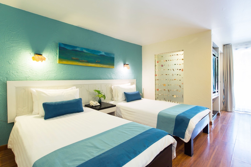 Vacation Village Phra Nang Inn — Hotel rooms in Ao Nang, Krabi