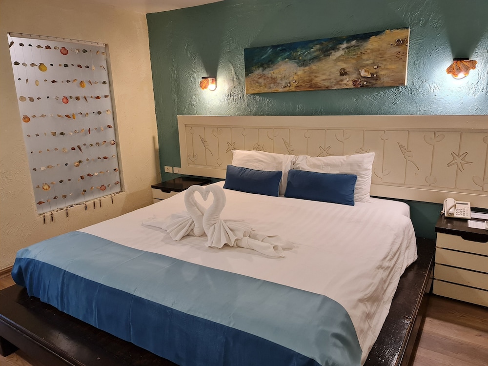 Vacation Village Phra Nang Inn — Hotel rooms in Ao Nang, Krabi