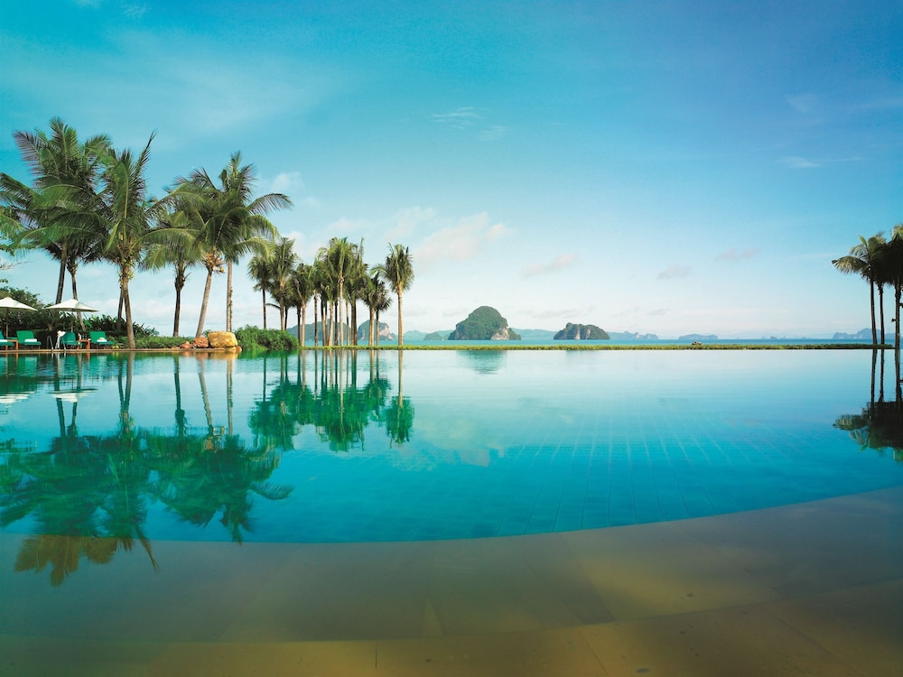 Phulay Bay, a Ritz-Carlton Reserve — Swimming pool in Nong Thalay, Krabi