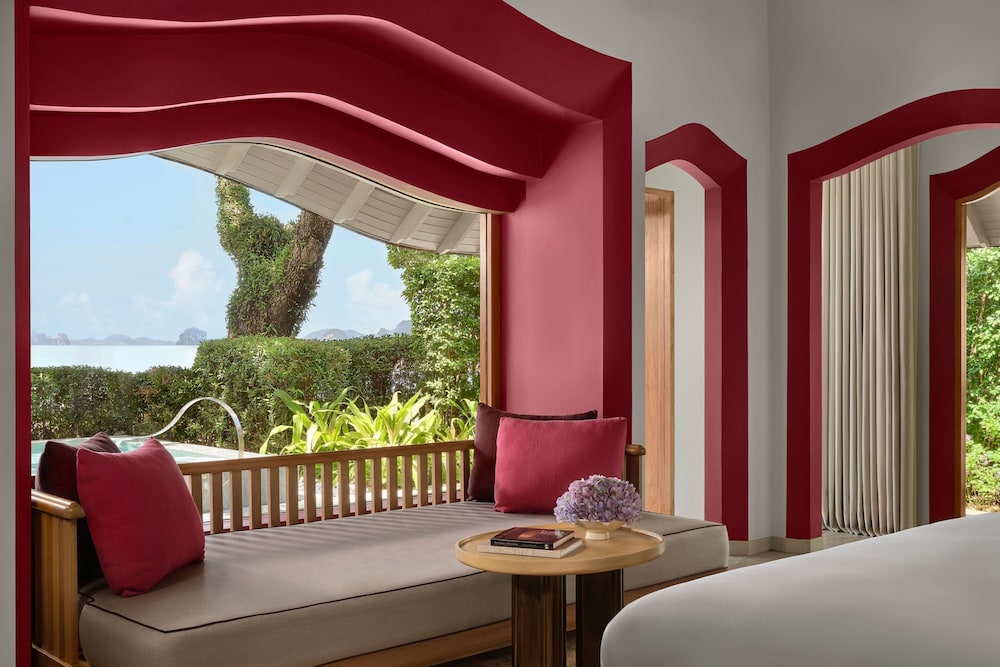 Phulay Bay, a Ritz-Carlton Reserve — Hotel rooms in Nong Thalay, Krabi