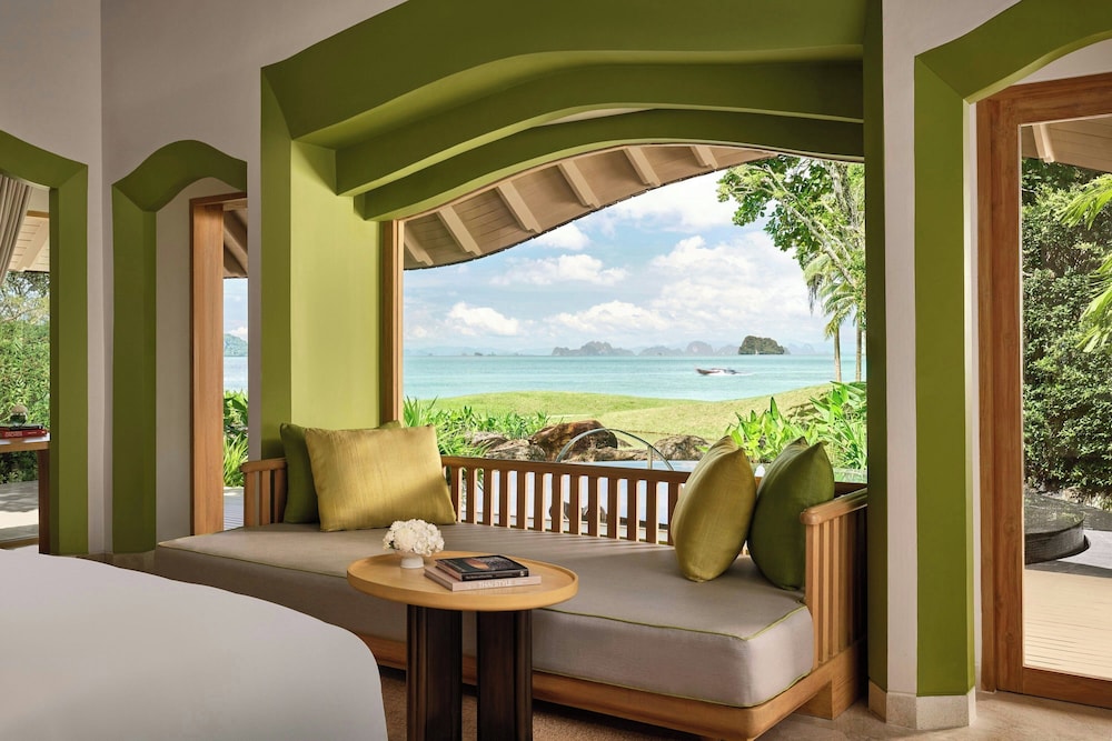 Phulay Bay, a Ritz-Carlton Reserve — Hotel rooms in Nong Thalay, Krabi