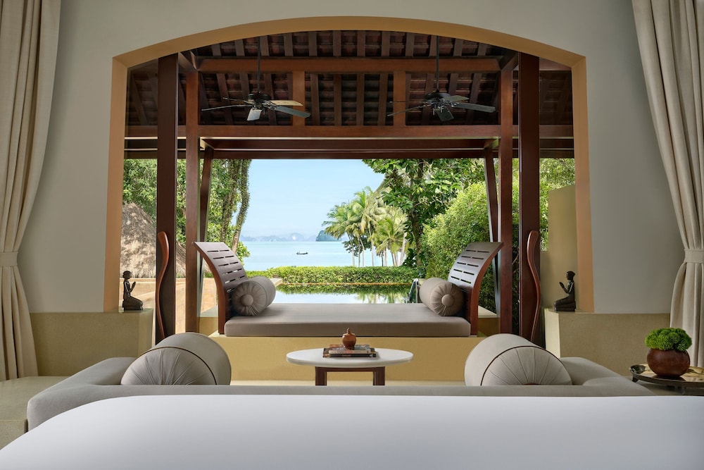 Phulay Bay, a Ritz-Carlton Reserve — Hotel rooms in Nong Thalay, Krabi