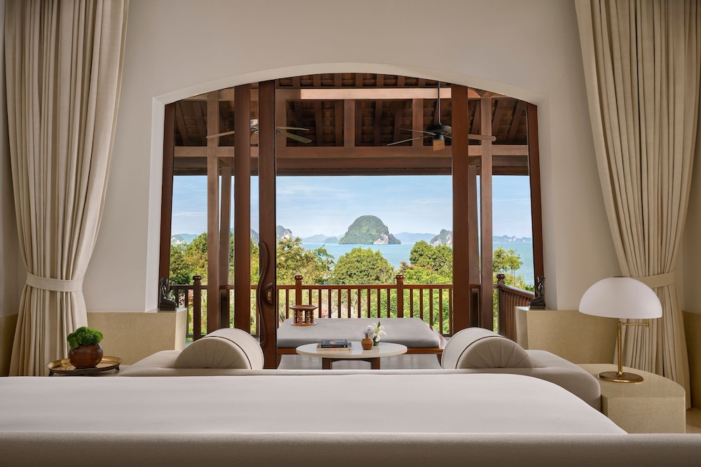 Phulay Bay, a Ritz-Carlton Reserve — Hotel rooms in Nong Thalay, Krabi