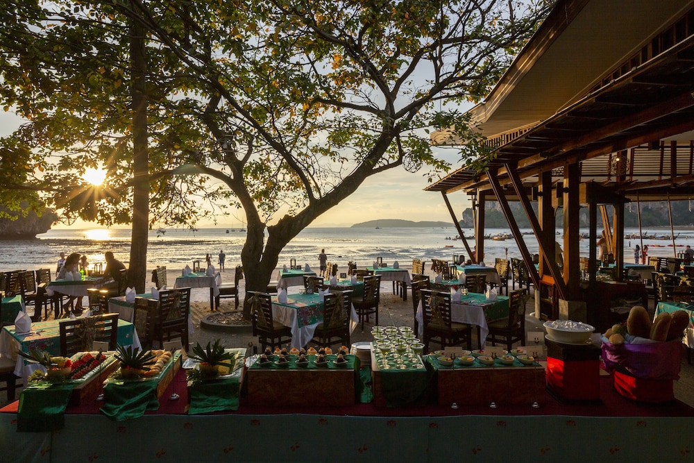 Railay Bay Resort and Spa — Restaurant & bars in Ao Nang, Krabi