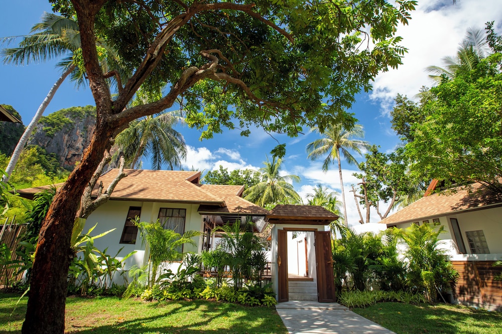 Railay Bay Resort and Spa — Hotel building in Ao Nang, Krabi