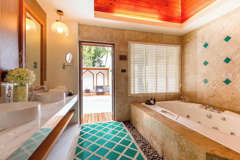 Railay Bay Resort and Spa — Hotel rooms in Ao Nang, Krabi