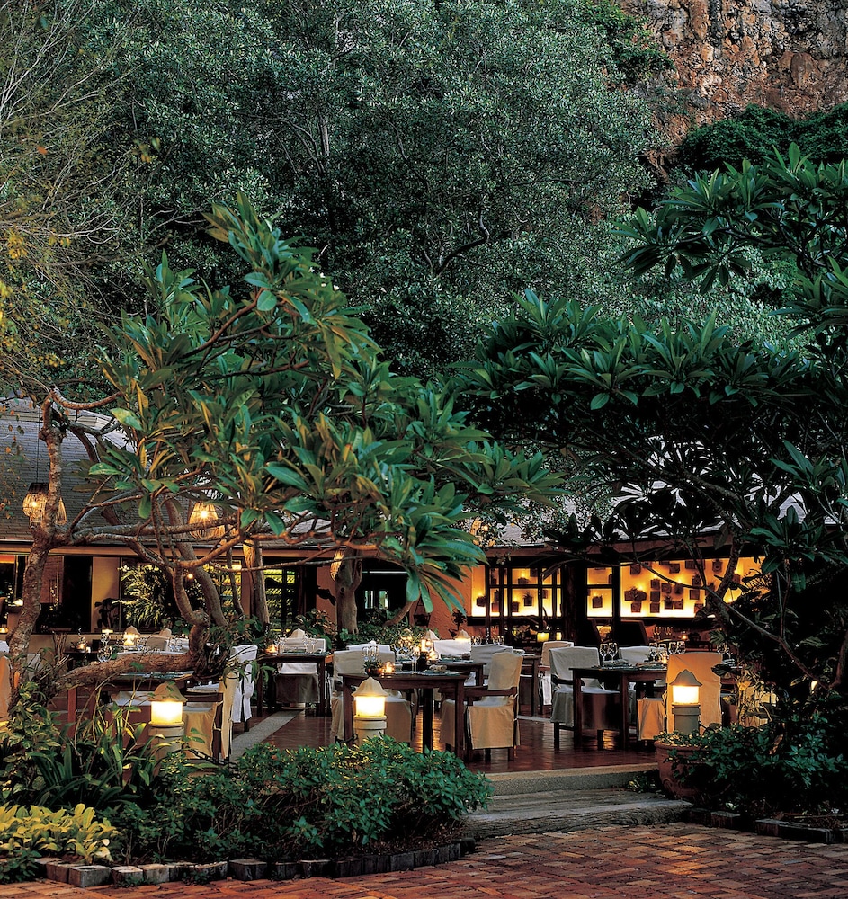 Rayavadee — Restaurant & bars in Ao Nang, Krabi