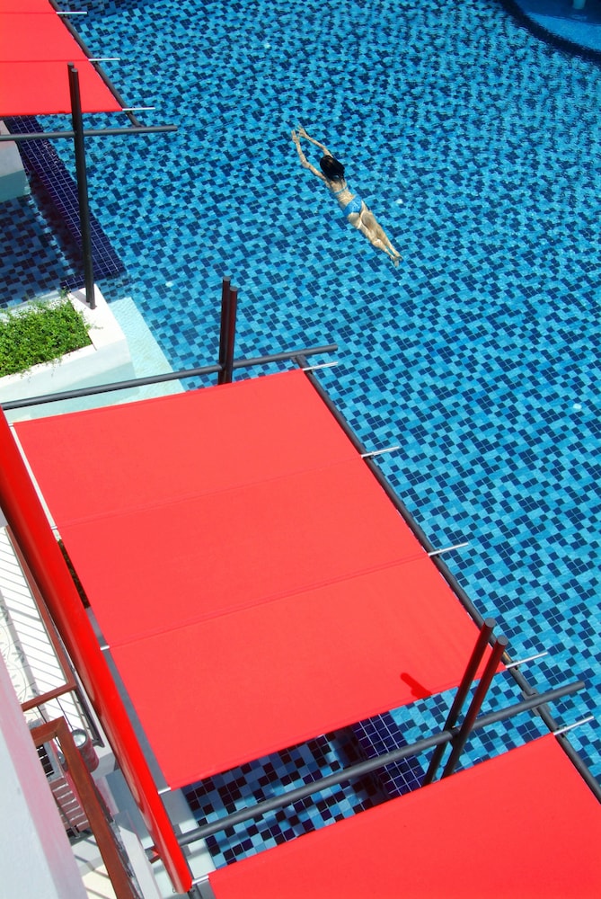 Red Ginger Chic Resort — Swimming pool in Ao Nang, Krabi