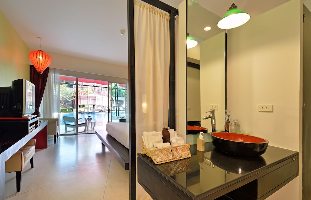 Red Ginger Chic Resort — Hotel rooms in Ao Nang, Krabi