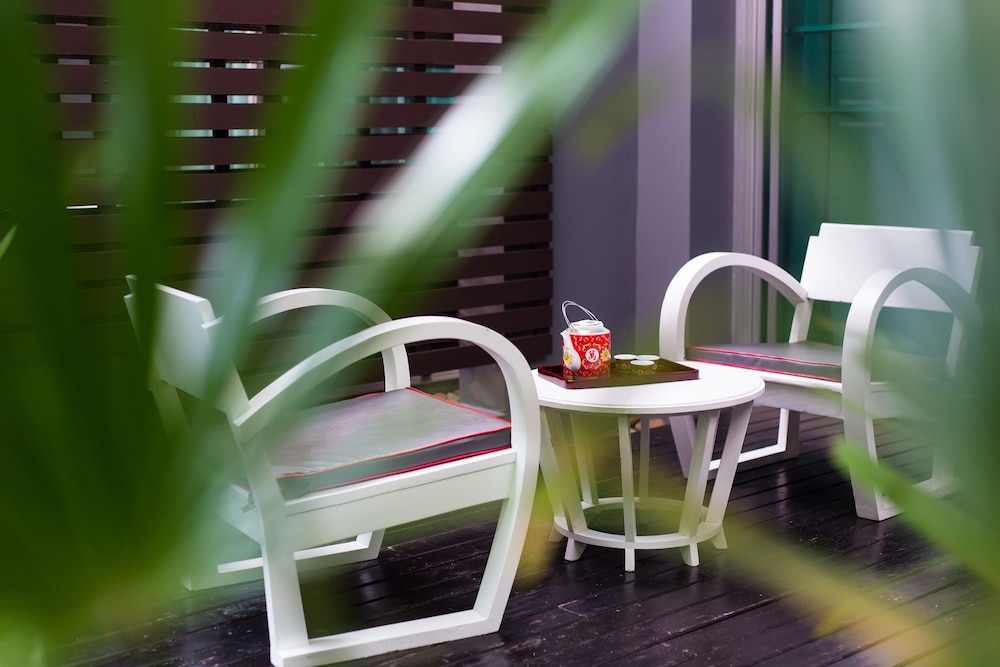 Red Ginger Chic Resort — Hotel building in Ao Nang, Krabi