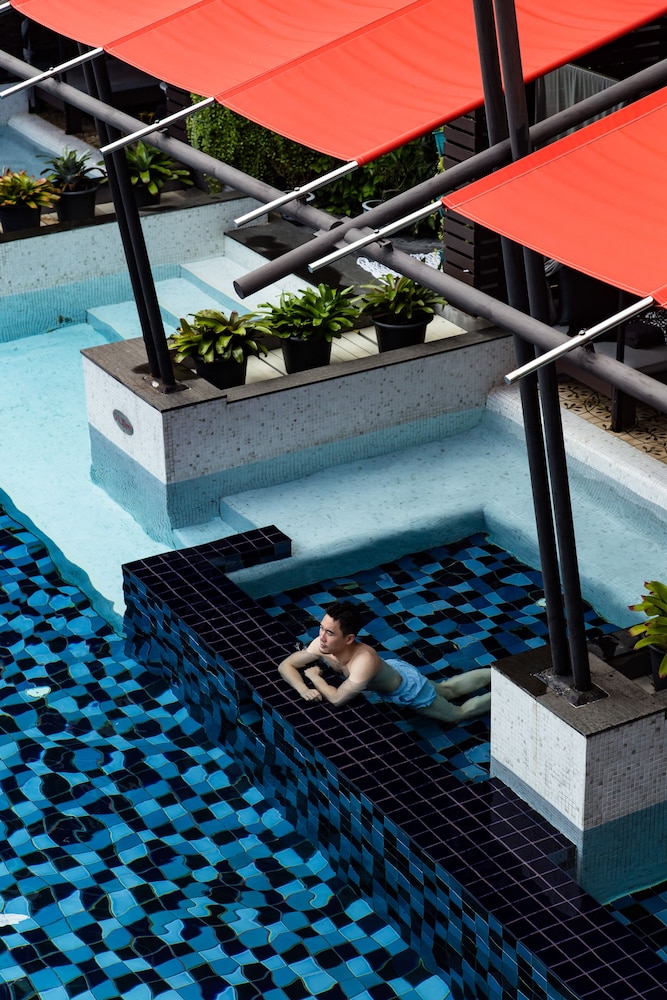 Red Ginger Chic Resort — Swimming pool in Ao Nang, Krabi