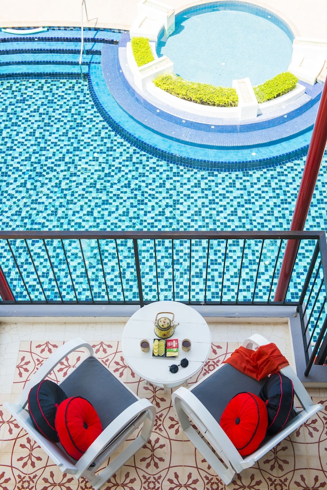 Red Ginger Chic Resort — Swimming pool in Ao Nang, Krabi