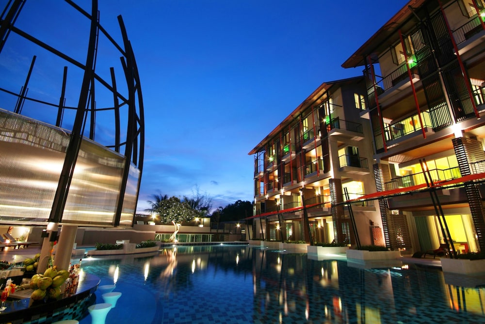 Red Ginger Chic Resort — Swimming pool in Ao Nang, Krabi