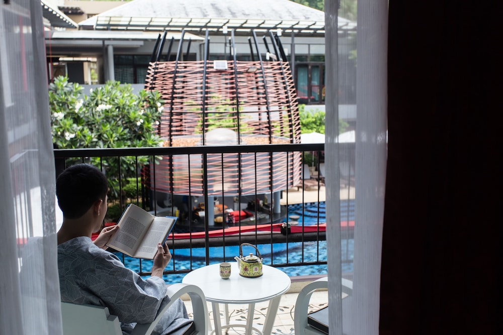 Red Ginger Chic Resort — Swimming pool in Ao Nang, Krabi