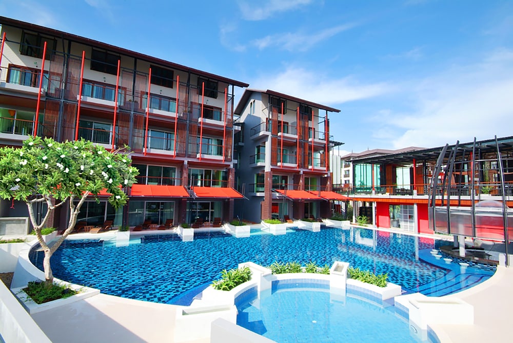 Red Ginger Chic Resort — Swimming pool in Ao Nang, Krabi