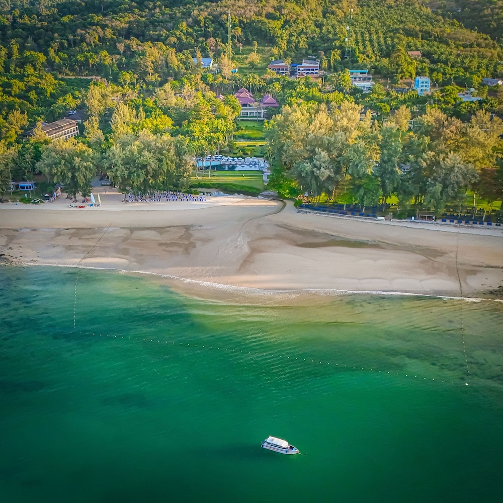 Dusit Thani Krabi Beach Resort — Beach in Nong Thalay, Krabi