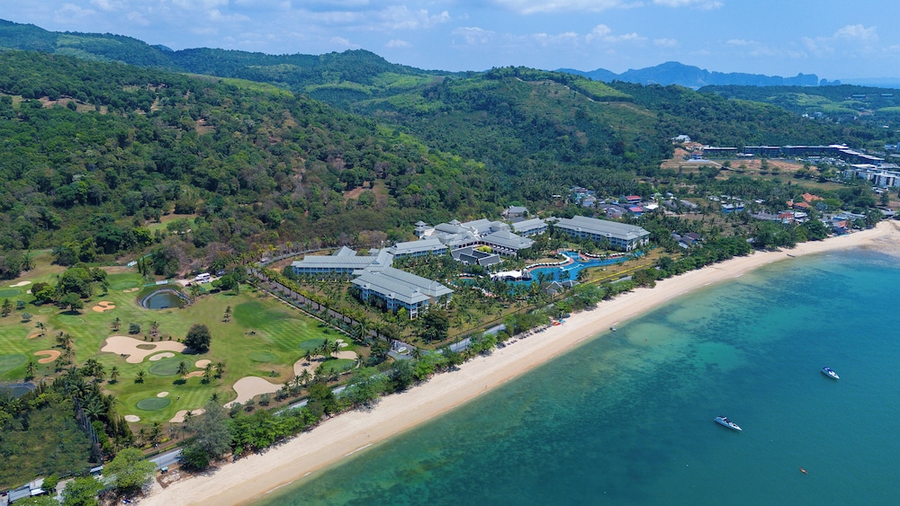 Sofitel Krabi Phokeethra Golf & Spa Resort — Hotel building in Nong Thalay, Krabi