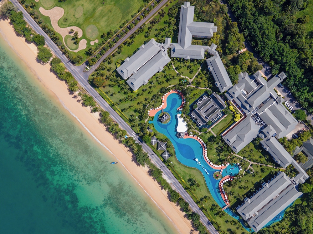 Sofitel Krabi Phokeethra Golf & Spa Resort — Swimming pool in Nong Thalay, Krabi