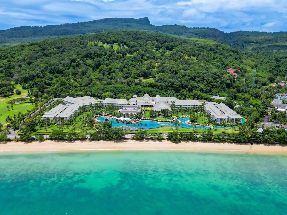 Sofitel Krabi Phokeethra Golf & Spa Resort — Beach in Nong Thalay, Krabi