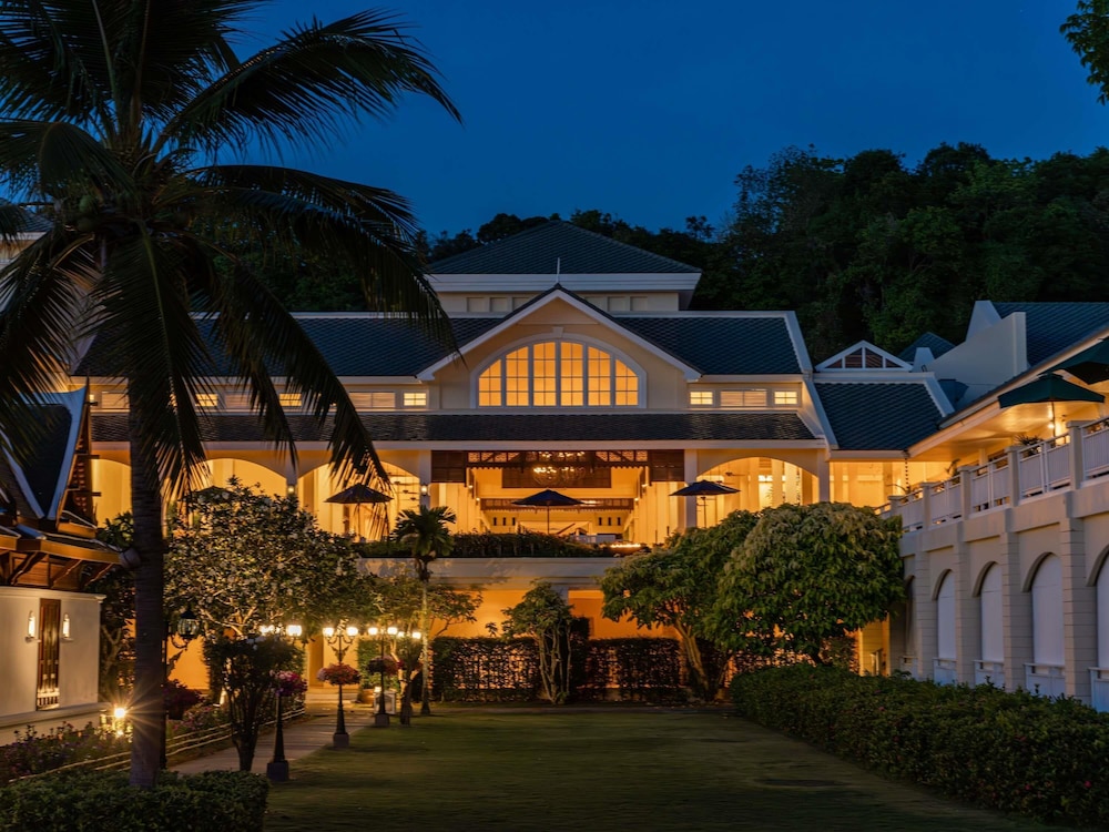 Sofitel Krabi Phokeethra Golf & Spa Resort — Hotel building in Nong Thalay, Krabi