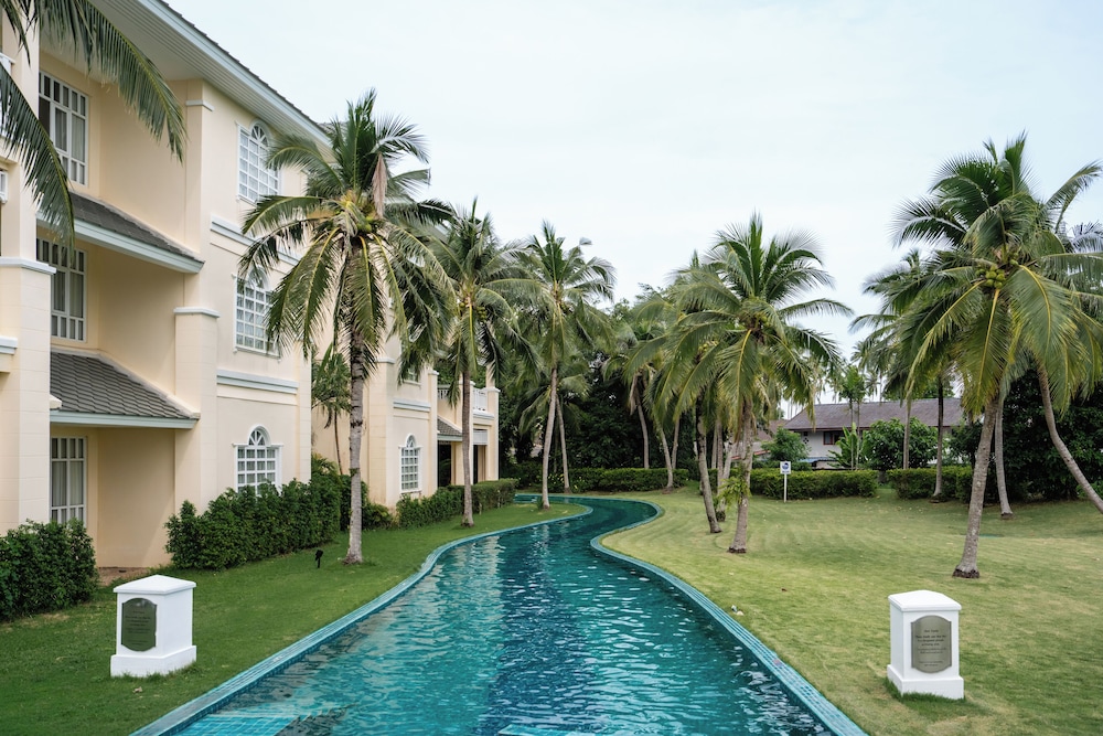 Sofitel Krabi Phokeethra Golf & Spa Resort — Swimming pool in Nong Thalay, Krabi