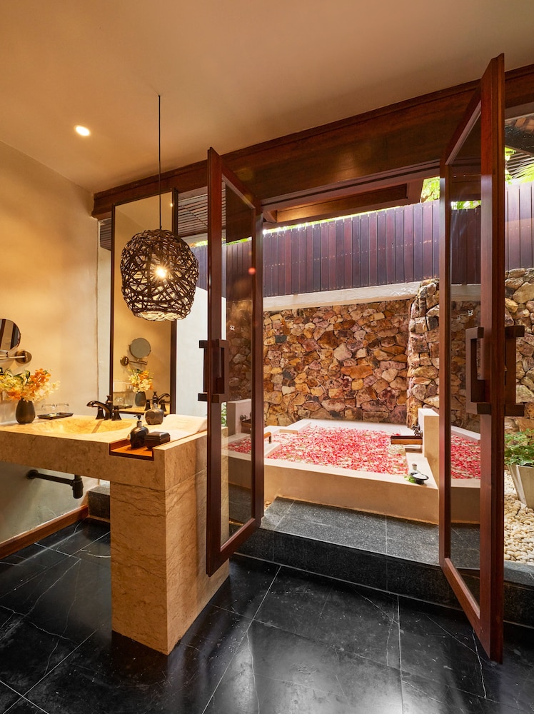 The Tubkaak Krabi Boutique Resort — Hotel rooms in Nong Thalay, Krabi