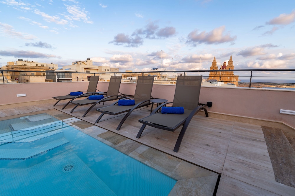 Maritim Antonine Hotel & Spa Malta — Swimming pool in Mellieha, Malta Island