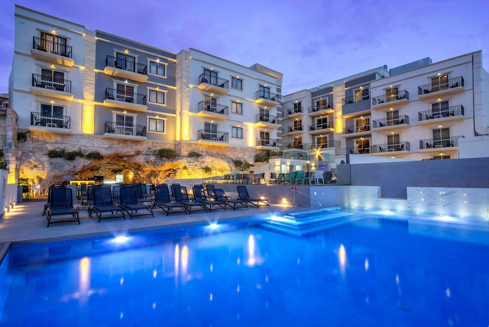Pergola Hotel & Spa — Swimming pool in Mellieha, Malta Island