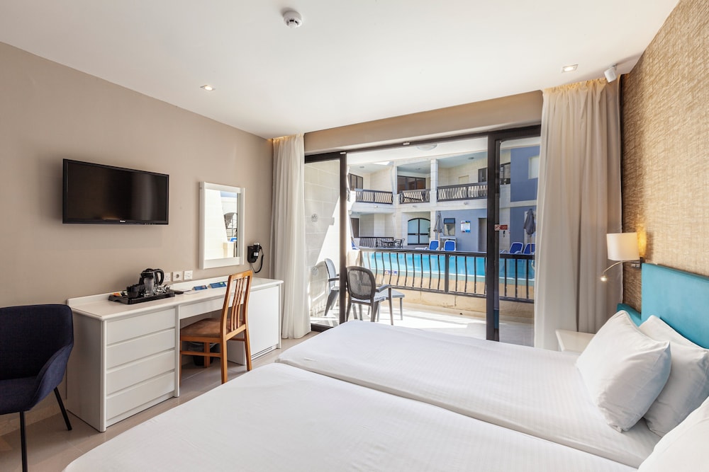 Pergola Hotel & Spa — Hotel rooms in Mellieha, Malta Island