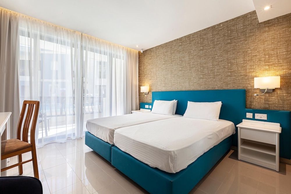 Pergola Hotel & Spa — Hotel rooms in Mellieha, Malta Island