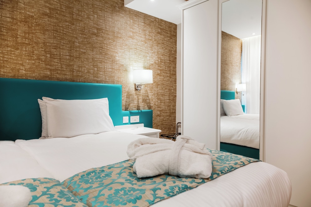 Pergola Hotel & Spa — Hotel rooms in Mellieha, Malta Island