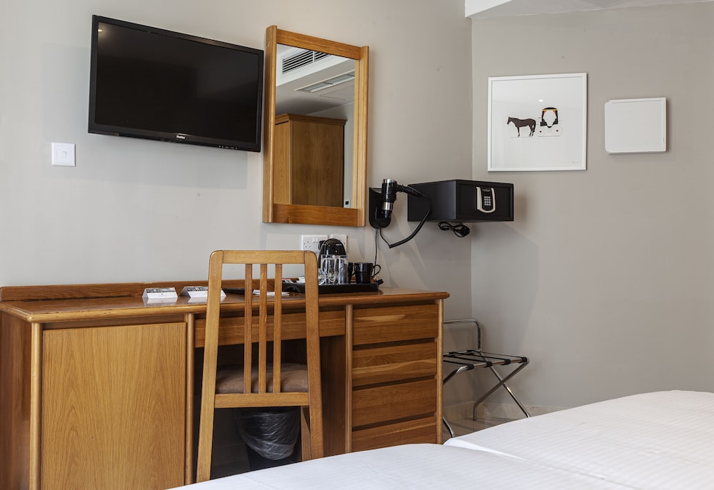 Pergola Hotel & Spa — Hotel rooms in Mellieha, Malta Island