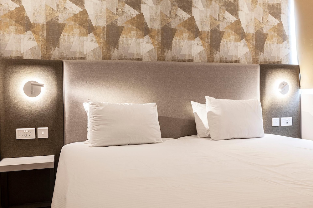 Pergola Hotel & Spa — Hotel rooms in Mellieha, Malta Island