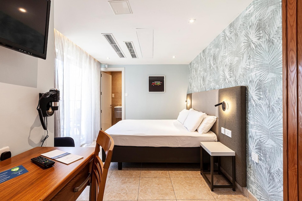 Pergola Hotel & Spa — Hotel rooms in Mellieha, Malta Island