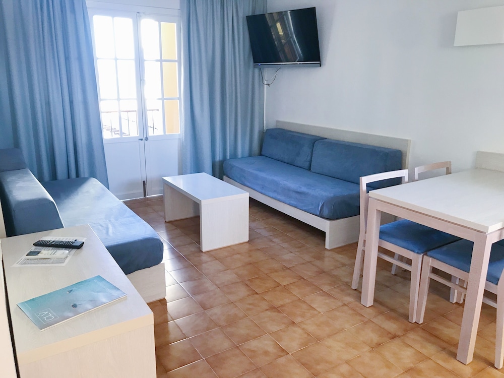 Apartamentos Casa Vida — Hotel rooms in Santa Ponca, Balearic Islands