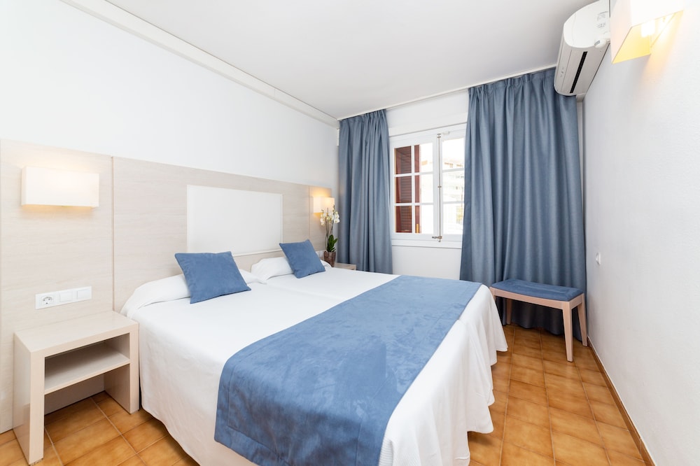 Apartamentos Casa Vida — Hotel rooms in Santa Ponca, Balearic Islands